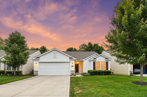 116 Broadstone Cir E, Blacklick, OH, 43004-6102 | Card Image