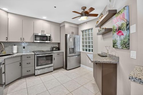 apt-f-5157 Floria Way, Boynton Beach, FL, 33437-5227 | Card Image
