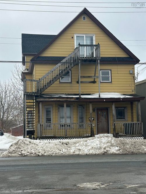 859 Victoria Rd, Sydney, NS, B1N1J9 | Card Image