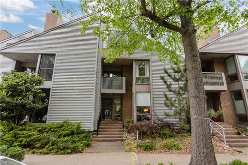609 Botetourt Gdns, Norfolk, VA, 23507-1803 | Card Image