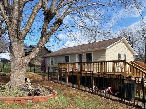 210 Heuer St, Sweetwater, TN, 37874-3104 | Card Image