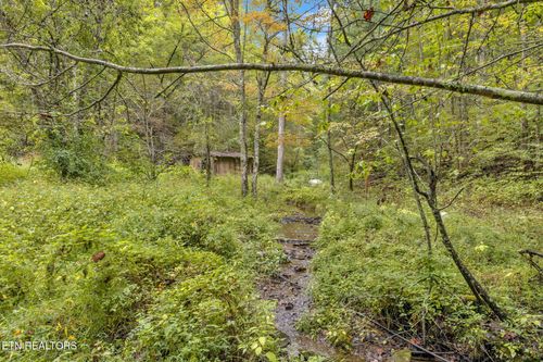 399 Cooper Rd, Vonore, TN, 37885-3405 | Card Image