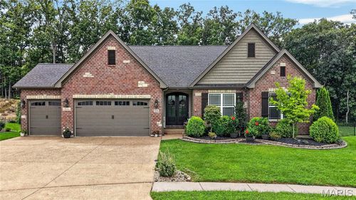 524 Stonewolf Creek Dr, Wentzville, MO, 63385-4312 | Card Image