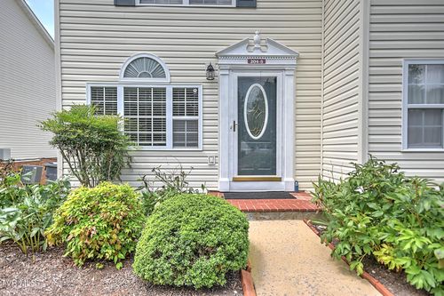 5-204 Amanda Ln, Bristol, TN, 37620-7984 | Card Image