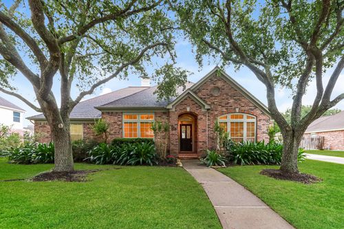 405 Meadow Bend Dr, Friendswood, TX, 77546-2493 | Card Image