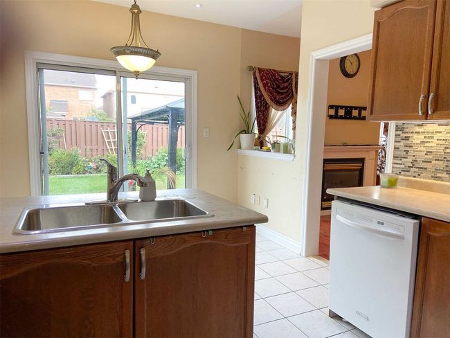 10 Elmrill Rd, House other with 3 bedrooms, 4 bathrooms and 4 parking in Markham ON | Image 9