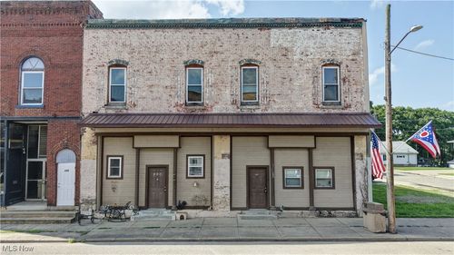 135 Main Street E, Beach City, OH, 44608 | Card Image