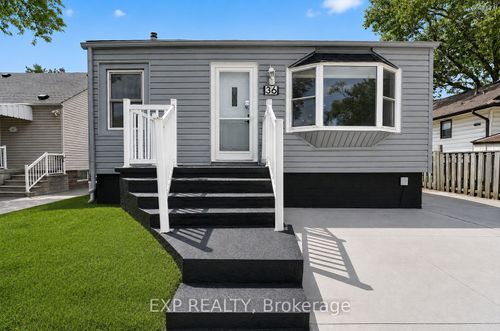 36 Mahony Ave, Hamilton, ON, L8H3C5 | Card Image