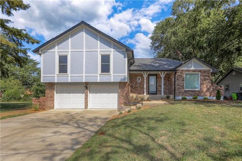 8402 Spring Valley Rd, Belton, MO, 64012-2284 | Card Image