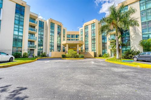 306-2075 Sw 122nd Ave, Miami, FL, 33175 | Card Image