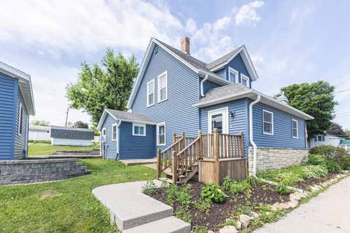 142 W Church St, Shullsburg, WI, 53586-9528 | Card Image