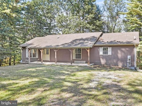 264 Turtle Ln, HEDGESVILLE, WV, 25427-6219 | Card Image
