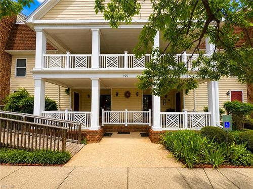 c-100 Burnt Bridge Way, Yorktown, VA, 23692-4747 | Card Image