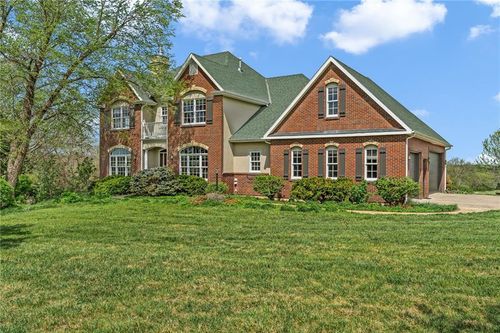 1548 N 800th Rd, Baldwin City, KS, 66006-7328 | Card Image