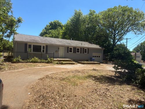 17 Sheas Ln, Taftville, CT, 06380-1021 | Card Image