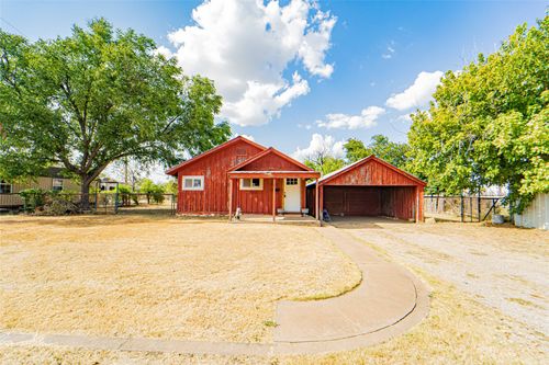 6500 W Highway 180, Albany, TX, 76430-1300 | Card Image