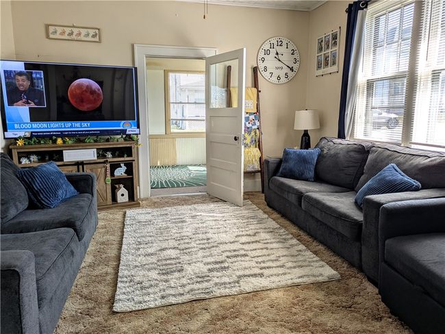 717 George St, House other with 2 bedrooms, 1 bathrooms and 2 parking in Scottdale PA | Image 15