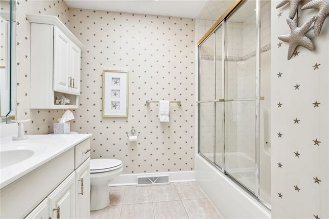 238 Berkeley Way, Condo with 3 bedrooms, 3 bathrooms and 2 parking in Monroeville PA | Image 25