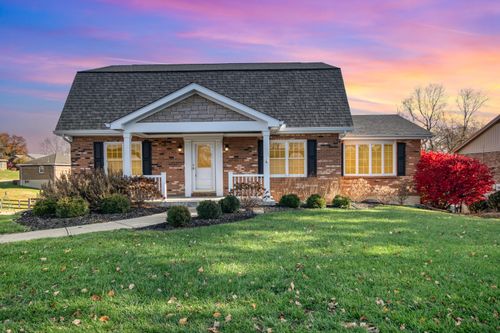 8868 Valley Circle Dr, Florence, KY, 41042-9521 | Card Image