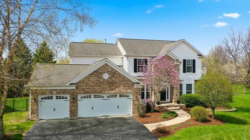 6 Reedsworth Ct, Algonquin, IL, 60102-6211 | Card Image