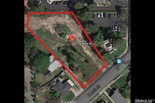 951 E Main Street, Turlock, CA, 95380 | Card Image