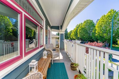 870 E 33rd Ave, House other with 5 bedrooms, 2 bathrooms and 2 parking in Vancouver BC | Image 2