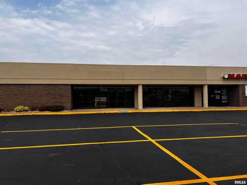 1700 Park Ave, Muscatine, IA, 52761-5469 | Card Image