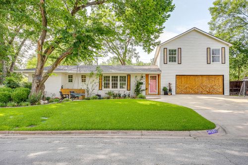 6909 Kirkwood Rd, Fort Worth, TX, 76116-9420 | Card Image