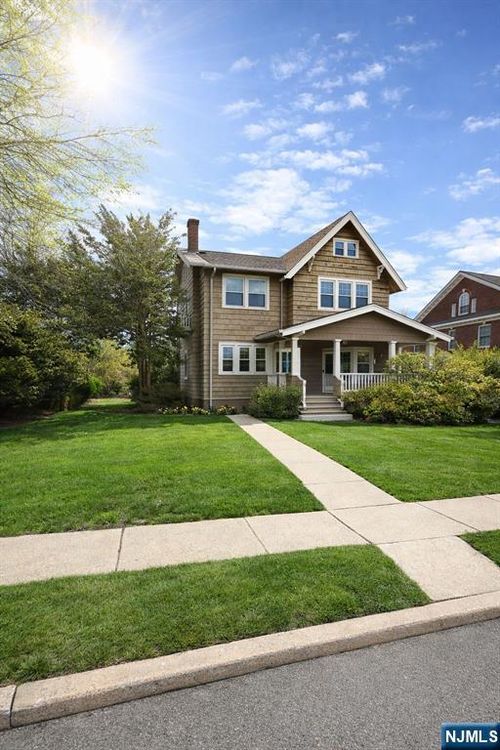 327 Rutland Ave, Teaneck, NJ, 07666-2843 | Card Image