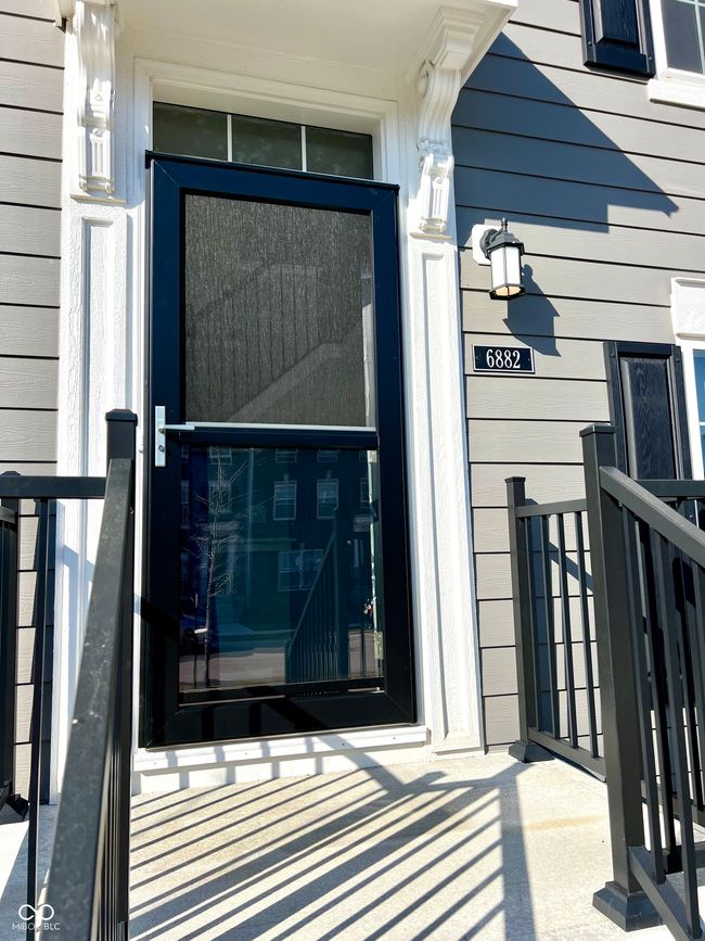 Retractable screen storm door | Image 49