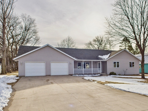 204 2nd Ave Ne, Lonsdale, MN, 55046-3431 | Card Image