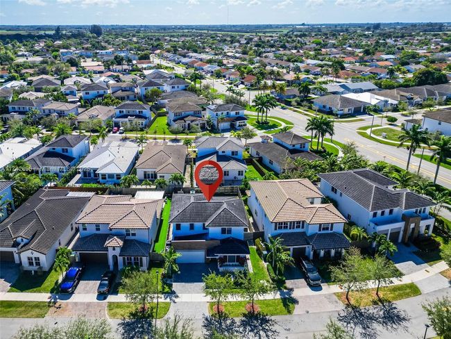 15124 Sw 176 Th Ter, House other with 4 bedrooms, 4 bathrooms and null parking in Miami FL | Image 37