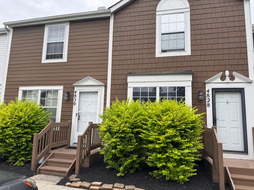 28e-4830 Stoneybrook Boulevard, Hilliard, OH, 43026 | Card Image