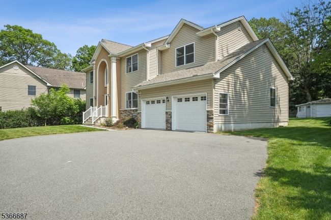 52 Netcong Rd, House other with 5 bedrooms, 3 bathrooms and null parking in Budd Lake NJ | Image 4