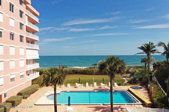 402 - 5635 Highway A1a, Condo with 3 bedrooms, 3 bathrooms and null parking in Melbourne Beach FL | Image 29
