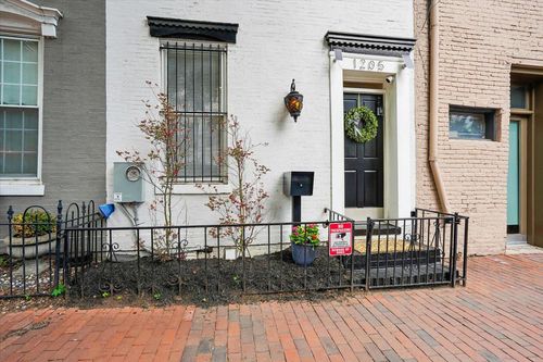 1205 Potomac St Nw, WASHINGTON, DC, 20007-3212 | Card Image