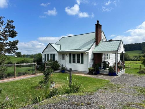 415 Joy Ranch Rd, Woodlawn, VA, 24381-1221 | Card Image