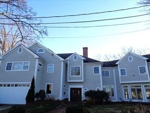 g2-36 Sunhill Ln, Newton, MA, 02459-2403 | Card Image