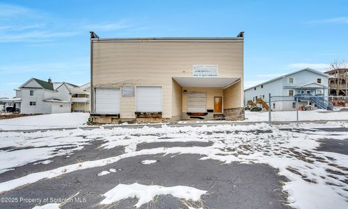 531 George St, Throop, PA, 18512-1009 | Card Image