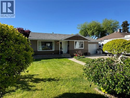 4106 28 Ave, Vernon, BC, V1T1X5 | Card Image