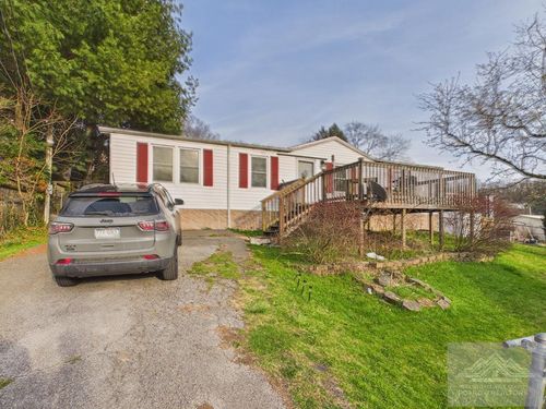 208 Riffe St, Sophia, WV, 25921-1207 | Card Image