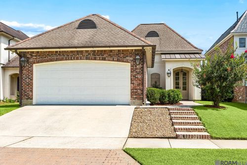 18203 Vis A Vis Ave, Baton Rouge, LA, 70817-7686 | Card Image
