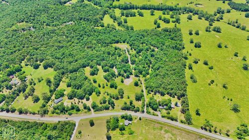 25 Reyes Ln, Cave City, AR, 72521-8852 | Card Image