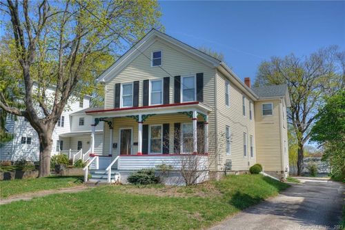 2-143 W Broad St, Pawcatuck, CT, 06379-1825 | Card Image