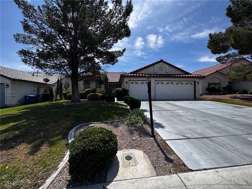 5117 Elm Grove Dr, Las Vegas, NV, 89130-3667 | Card Image