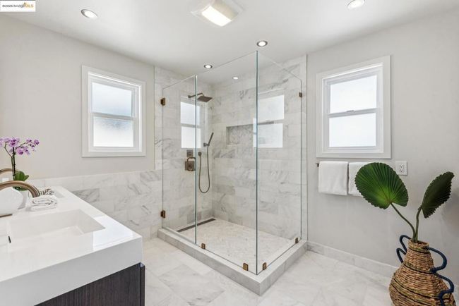 1026 Court St, House other with 4 bedrooms, 3 bathrooms and 1 parking in Alameda CA | Image 27