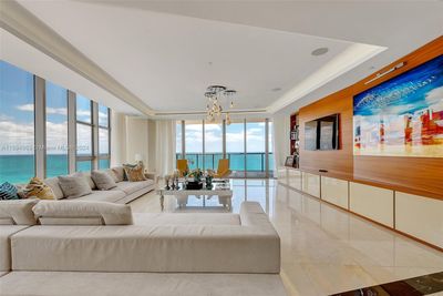 1001N - 9705 Collins Ave, Condo with 3 bedrooms, 3 bathrooms and null parking in Bal Harbour FL | Image 3