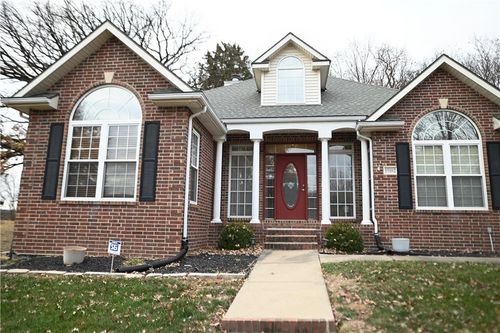 15102 Nw 72nd St, Parkville, MO, 64152-1165 | Card Image