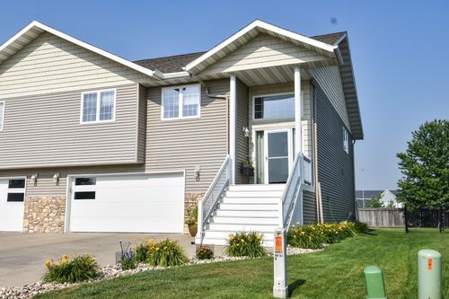 4857 44th St S, Fargo, ND, 58104-4297 | Card Image