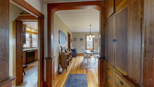 Dining | Image 6